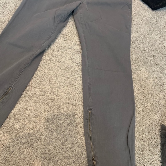 Grey GAP Jeggings with Zipper Ankle - Picture 5 of 6